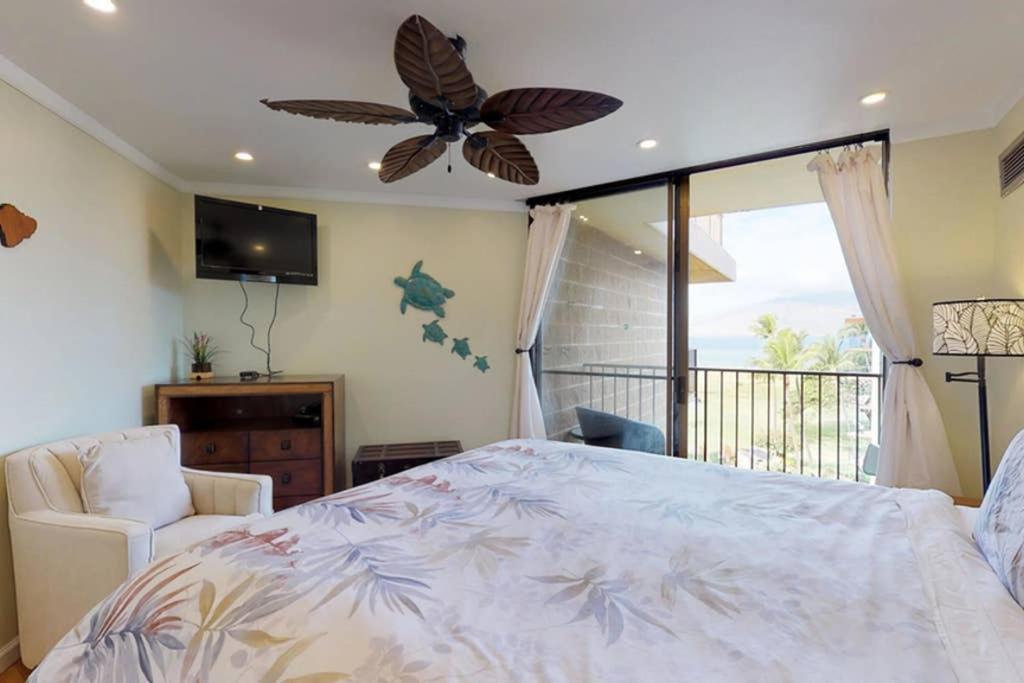 Oceanfront Penthouse With Amazing Views At Kauhale Makai Lägenhet Kihei Exteriör bild