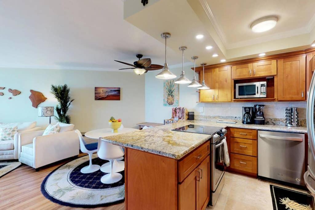 Oceanfront Penthouse With Amazing Views At Kauhale Makai Lägenhet Kihei Exteriör bild