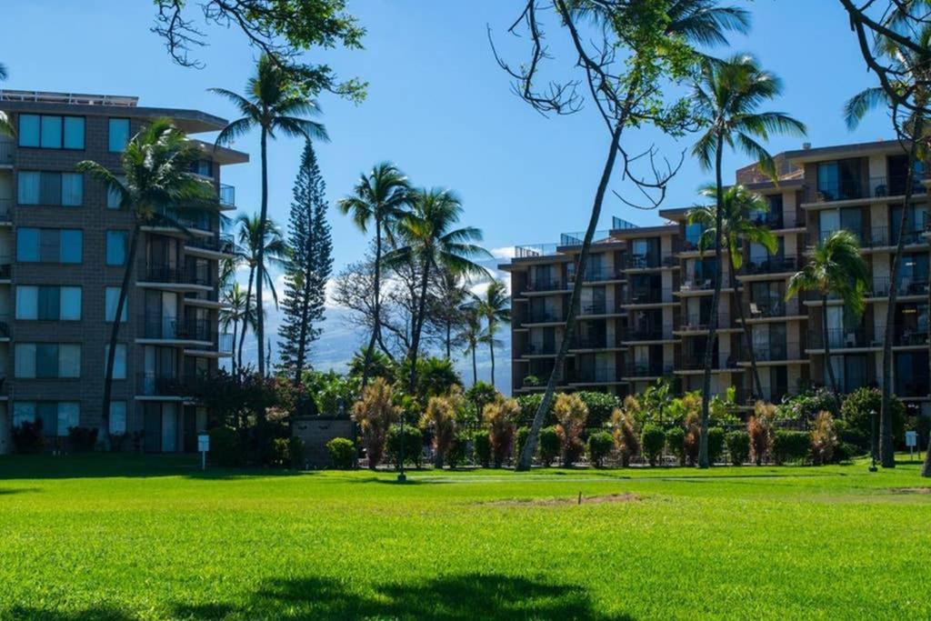 Oceanfront Penthouse With Amazing Views At Kauhale Makai Lägenhet Kihei Exteriör bild